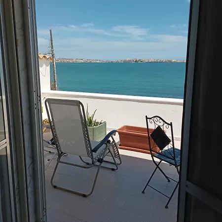 La Casa Dell'isola * Syracuse